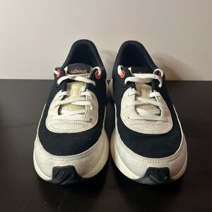 Allbirds Kids Black and Cream Sneakers